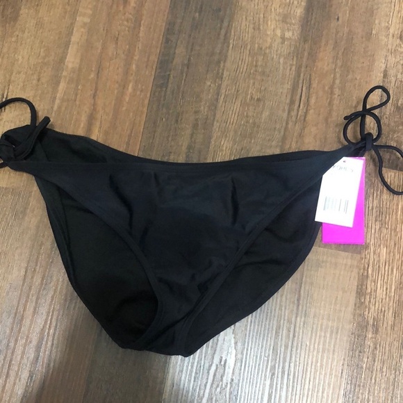 Breaking waves bottoms - Picture 2 of 6